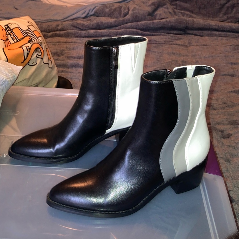 MCLC wavy boot